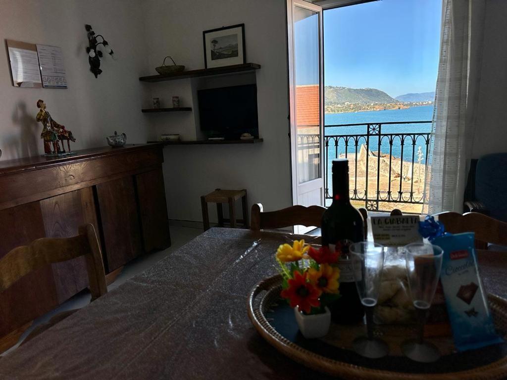 Molo Sea View Apartment تْشيفالو المظهر الخارجي الصورة