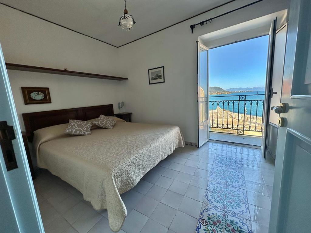 Molo Sea View Apartment تْشيفالو المظهر الخارجي الصورة